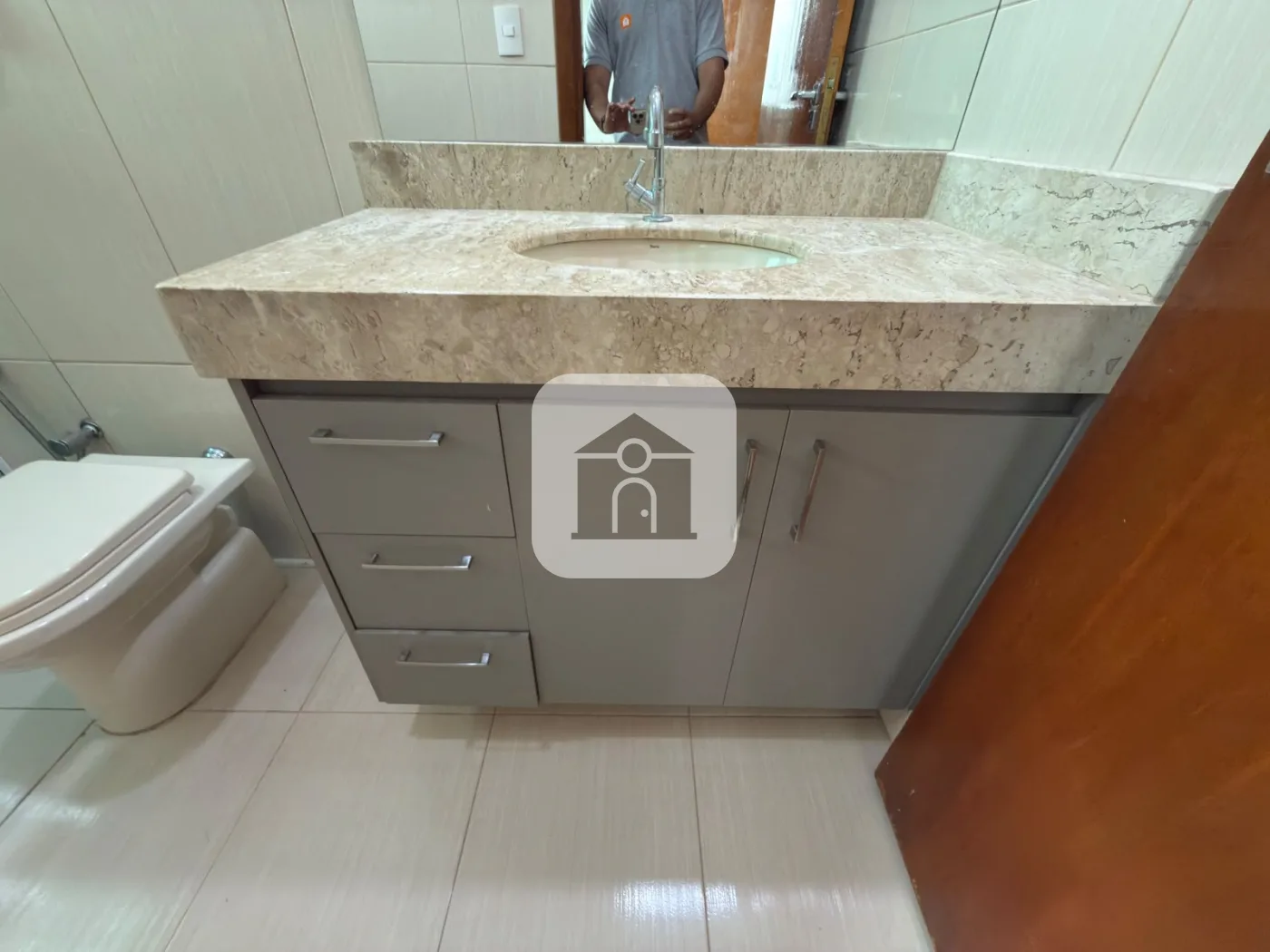 Alugar Casa / Padr&atilde;o em Uberl&acirc;ndia R$ 4.500,00 - Foto 15