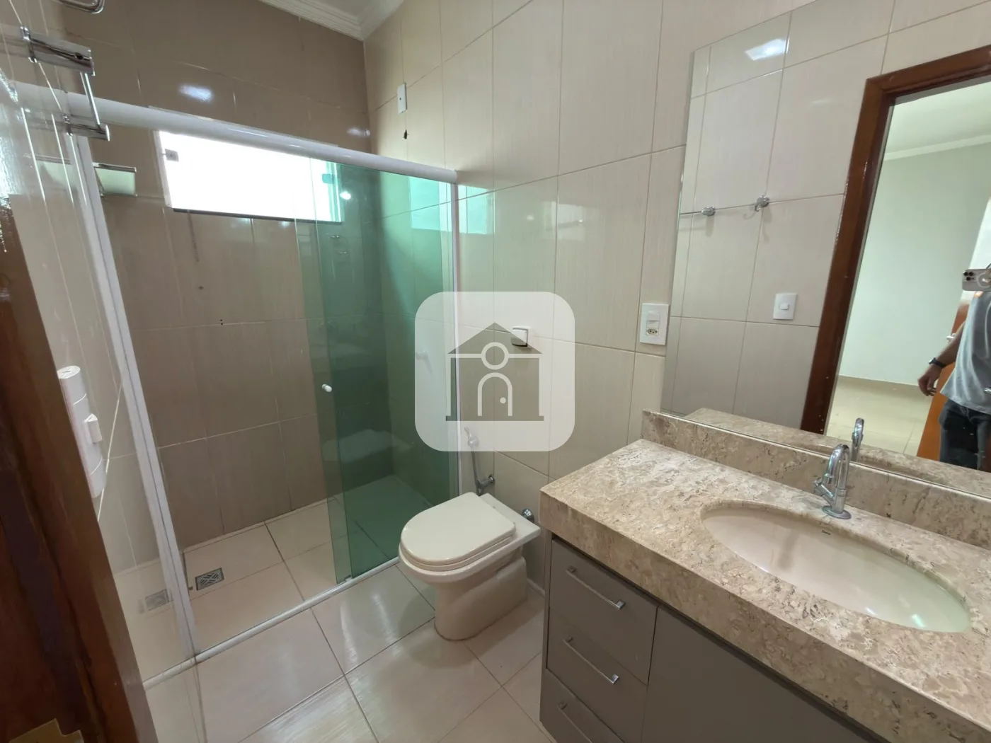 Alugar Casa / Padr&atilde;o em Uberl&acirc;ndia R$ 4.500,00 - Foto 16