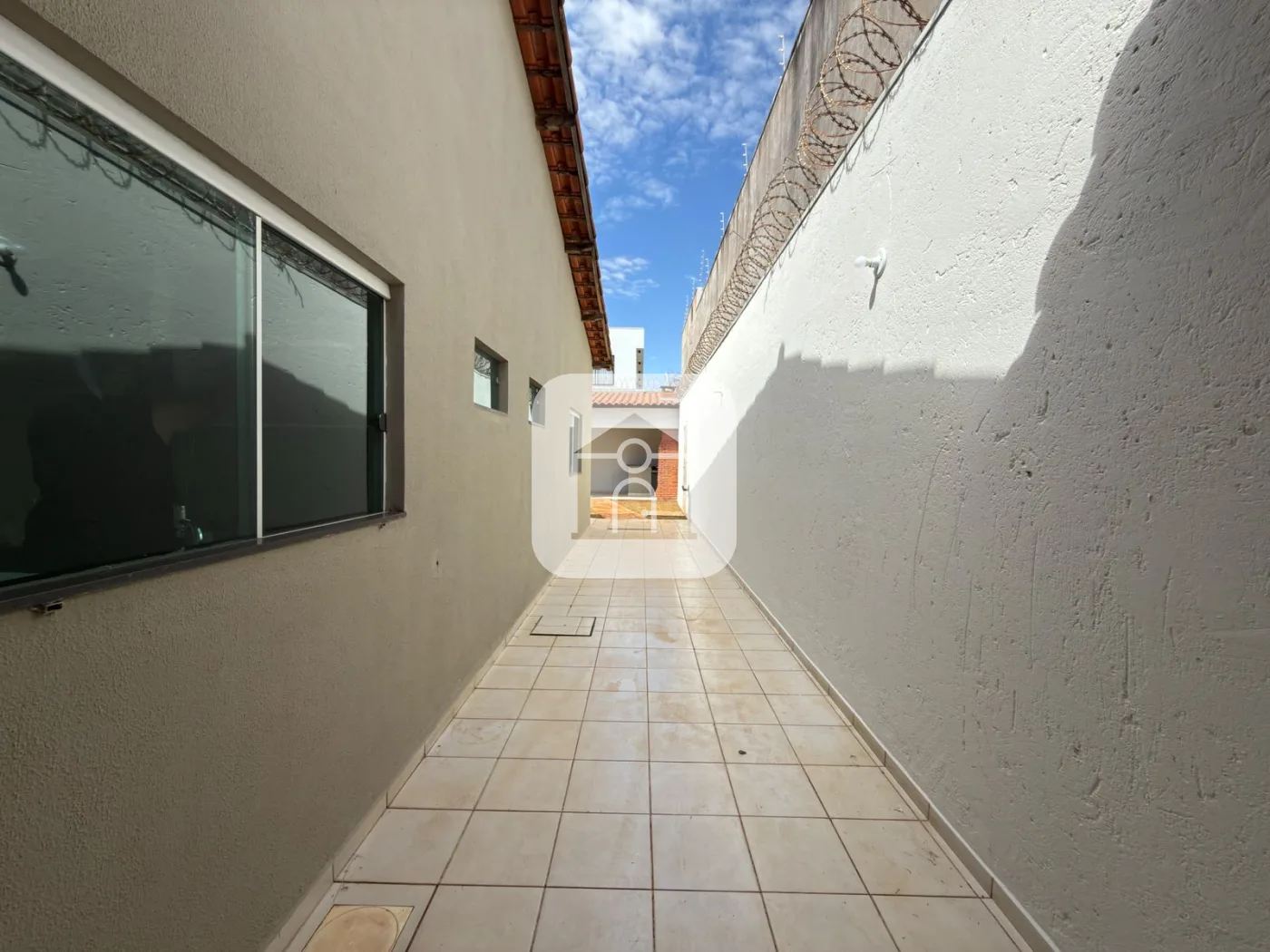 Alugar Casa / Padr&atilde;o em Uberl&acirc;ndia R$ 4.500,00 - Foto 21