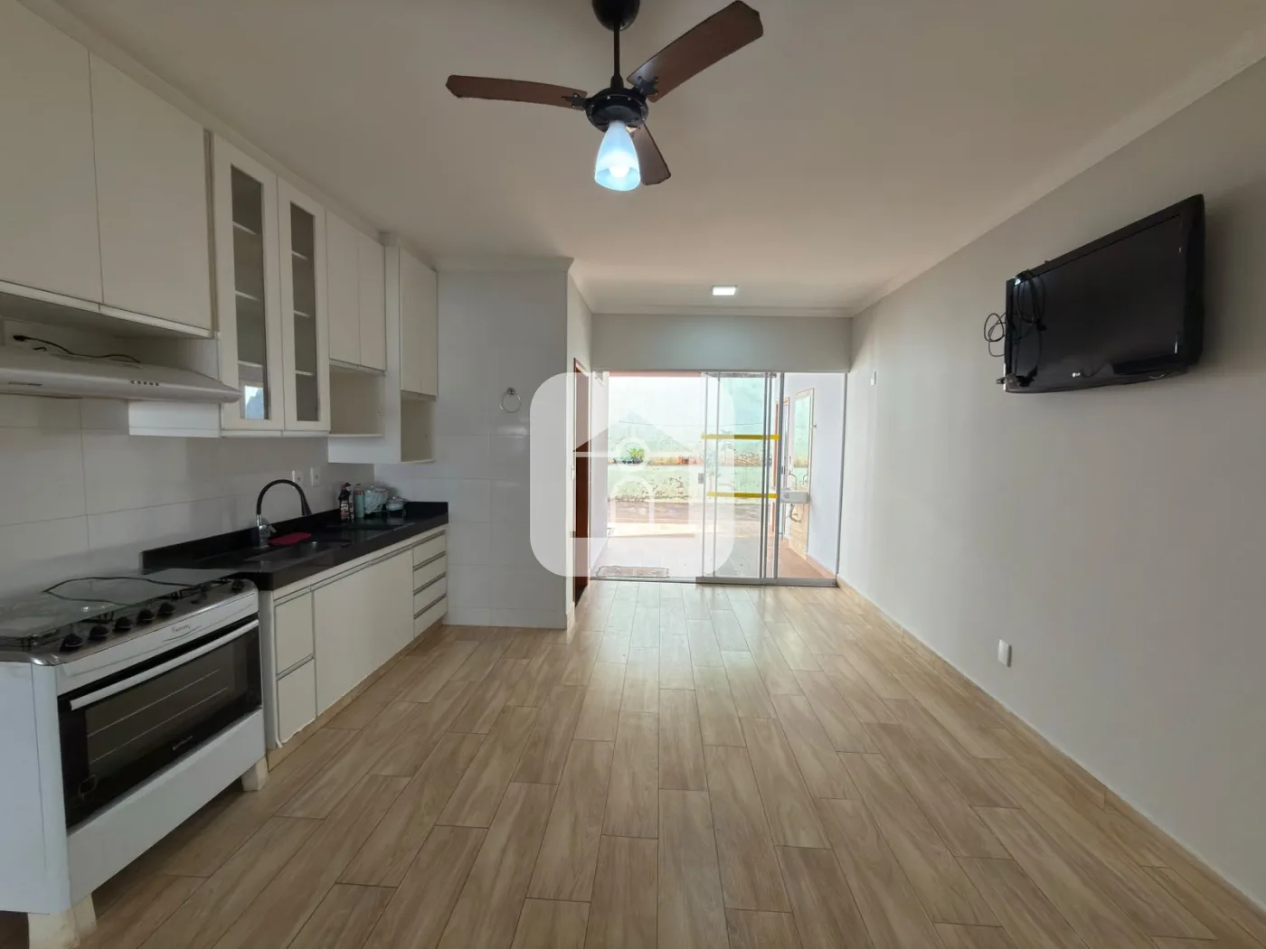 Alugar Casa / Padr&atilde;o em Uberl&acirc;ndia R$ 3.100,00 - Foto 4