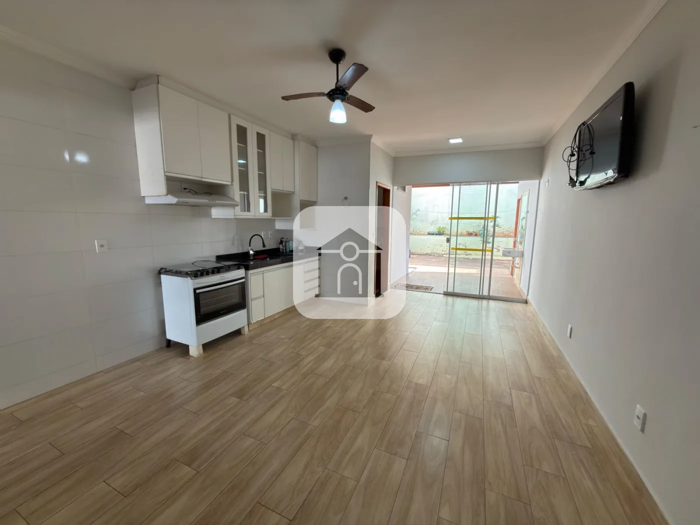 Alugar Casa / Padr&atilde;o em Uberl&acirc;ndia R$ 3.100,00 - Foto 5