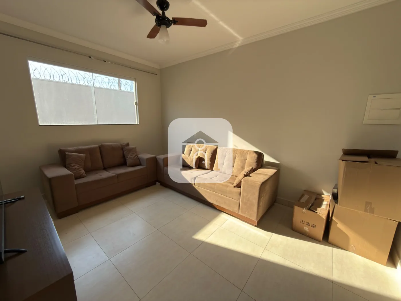 Alugar Casa / Padr&atilde;o em Uberl&acirc;ndia R$ 3.100,00 - Foto 1