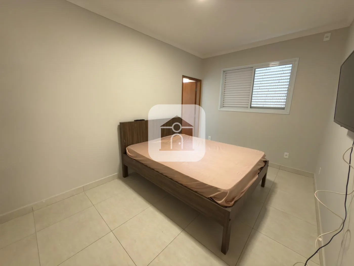 Alugar Casa / Padr&atilde;o em Uberl&acirc;ndia R$ 3.100,00 - Foto 12