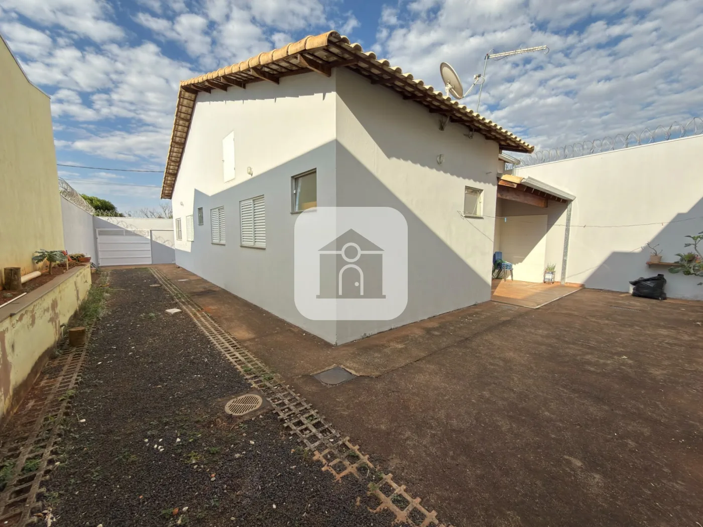 Alugar Casa / Padr&atilde;o em Uberl&acirc;ndia R$ 3.100,00 - Foto 25