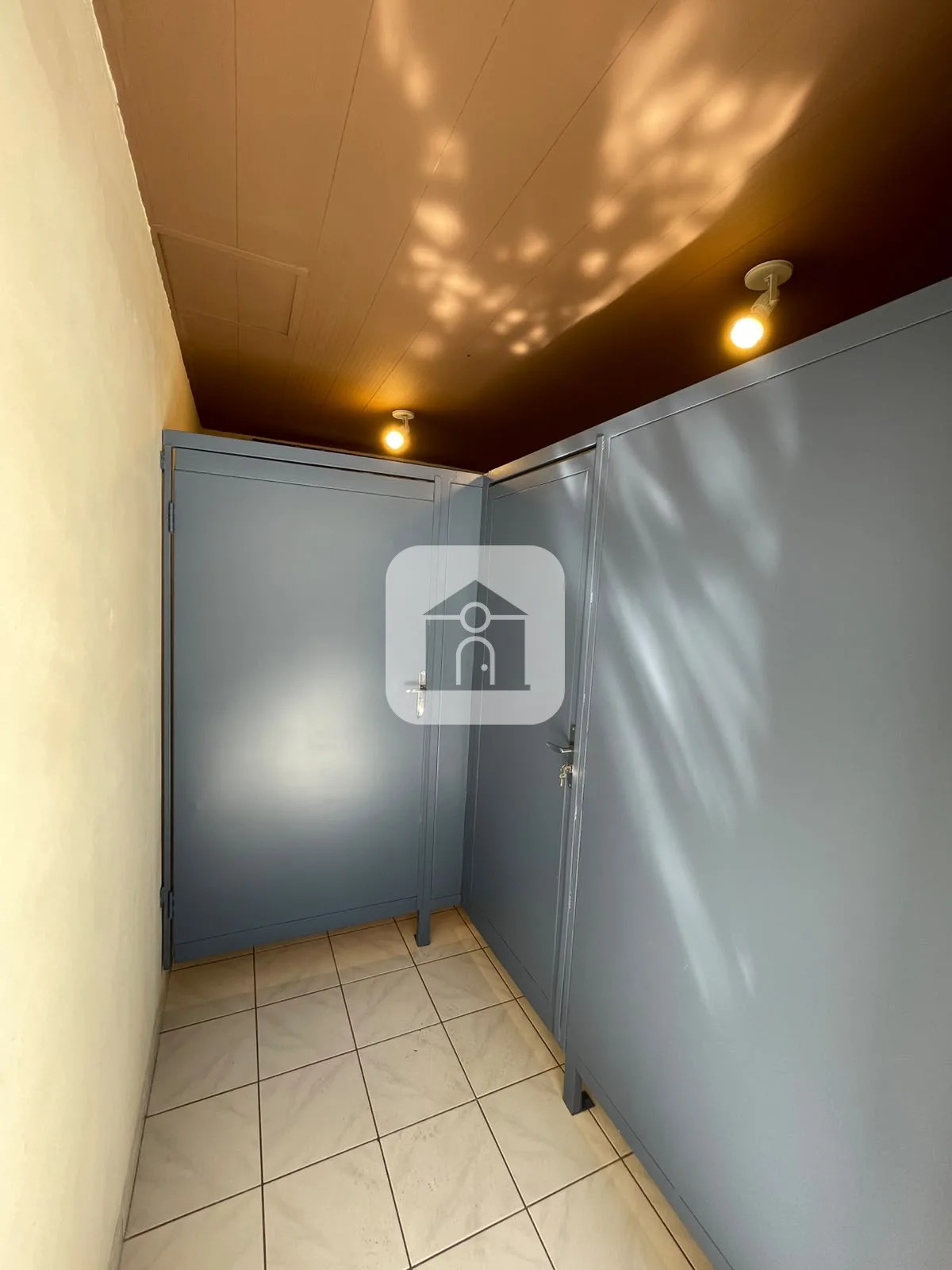 Alugar Comercial / Sala Comercial em Uberl&acirc;ndia R$ 2.500,00 - Foto 7