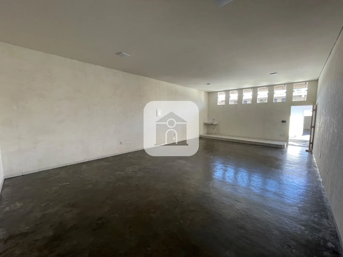 Alugar Comercial / Sala Comercial em Uberl&acirc;ndia R$ 2.500,00 - Foto 1