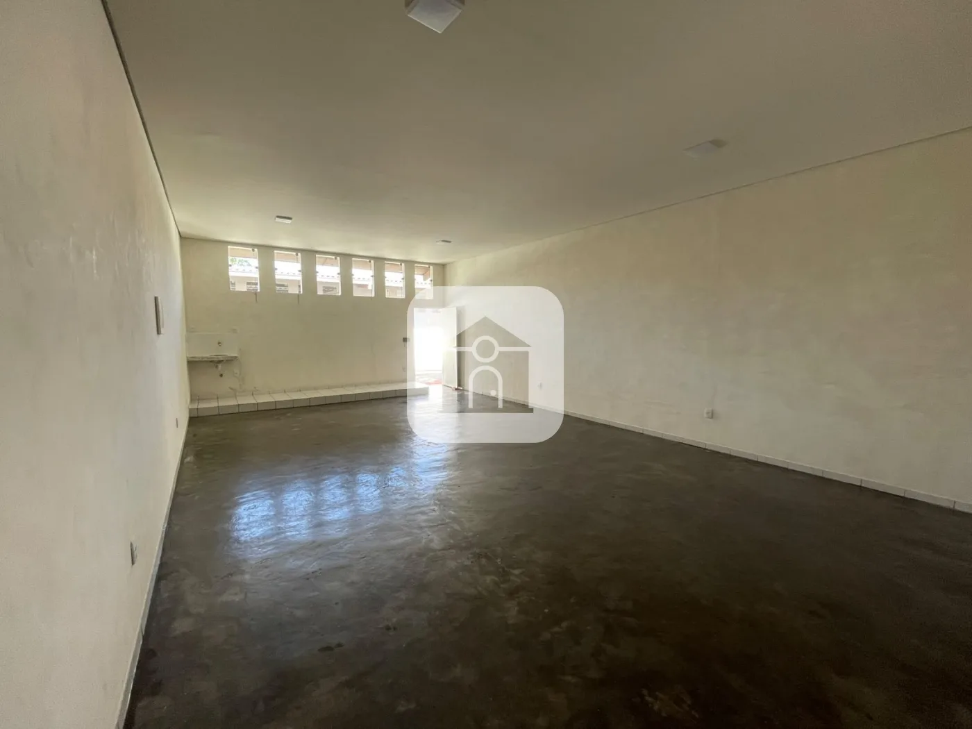 Alugar Comercial / Sala Comercial em Uberl&acirc;ndia R$ 2.500,00 - Foto 3