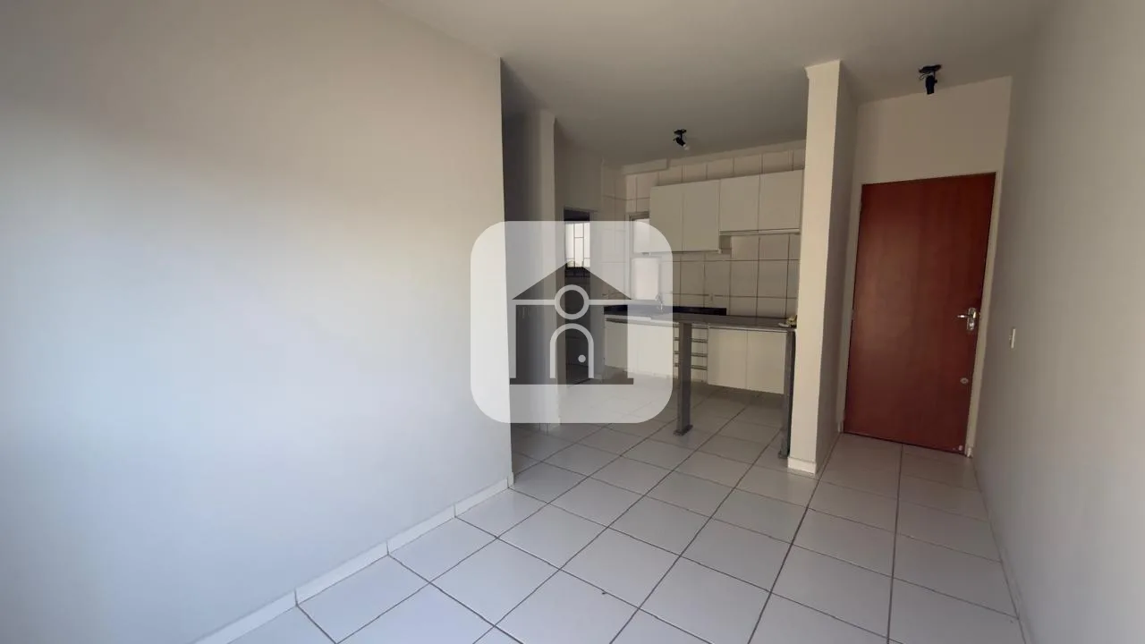 Alugar Apartamento / Padr&atilde;o em Uberl&acirc;ndia R$ 1.500,00 - Foto 2
