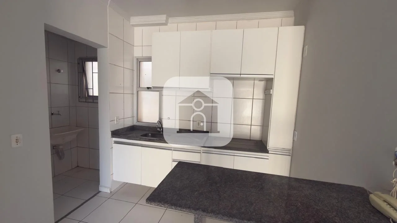 Alugar Apartamento / Padr&atilde;o em Uberl&acirc;ndia R$ 1.500,00 - Foto 3