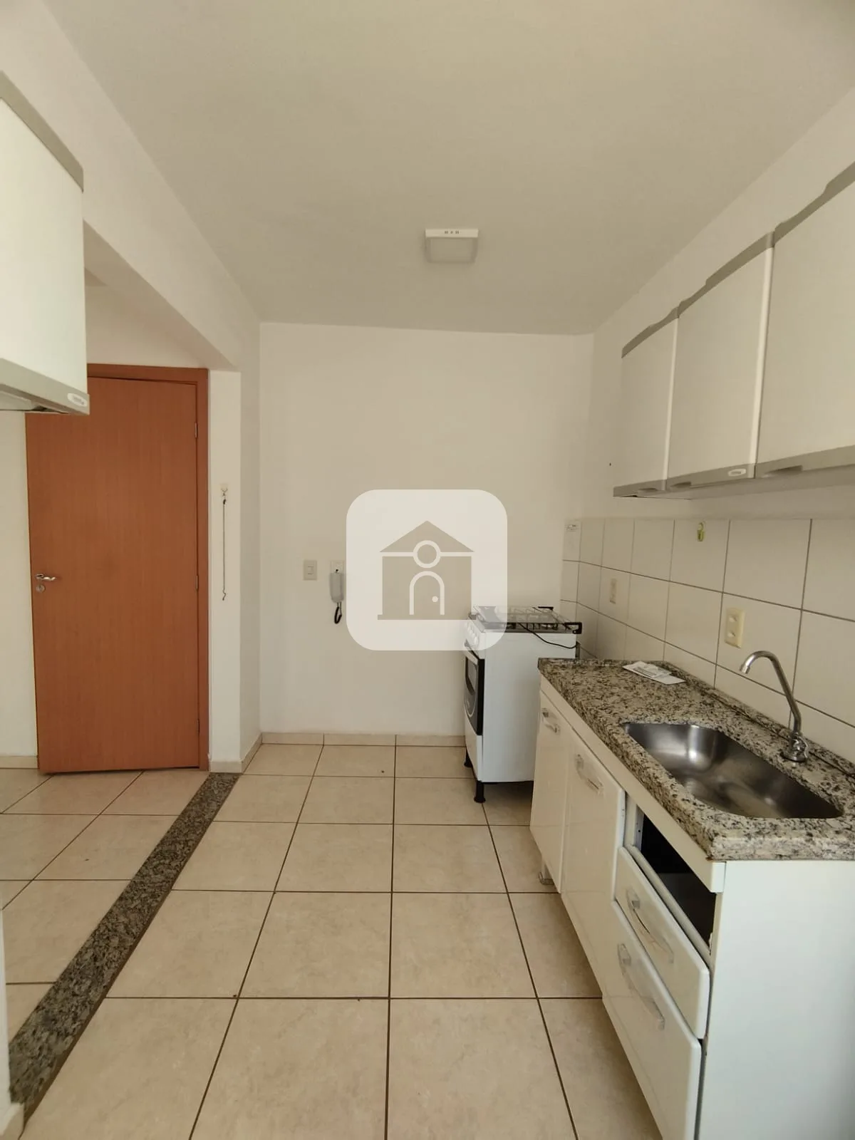 Alugar Apartamento / Padr&atilde;o em Uberl&acirc;ndia R$ 1.100,00 - Foto 1