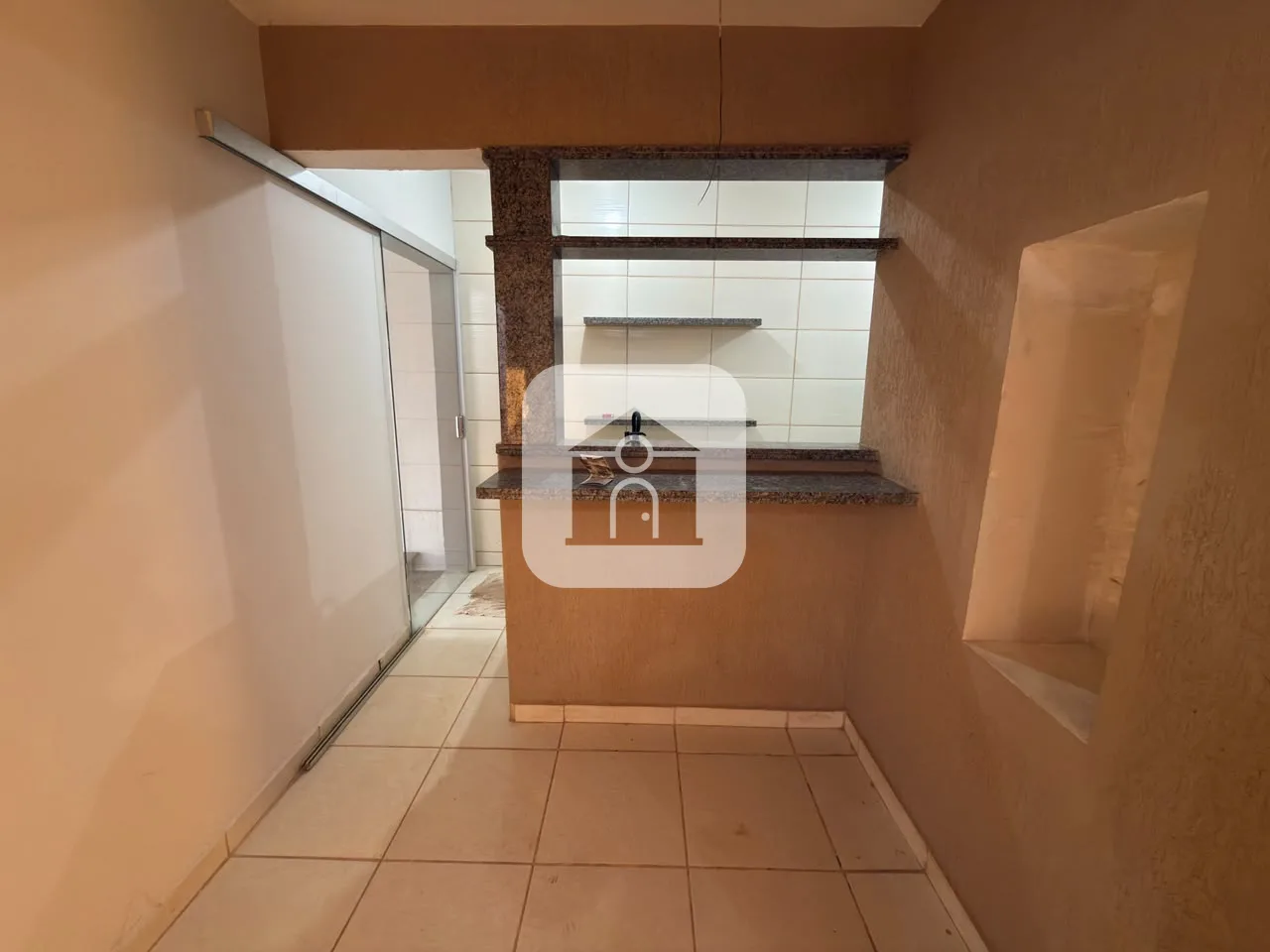 Alugar Casa / Padr&atilde;o em Uberl&acirc;ndia R$ 3.000,00 - Foto 3