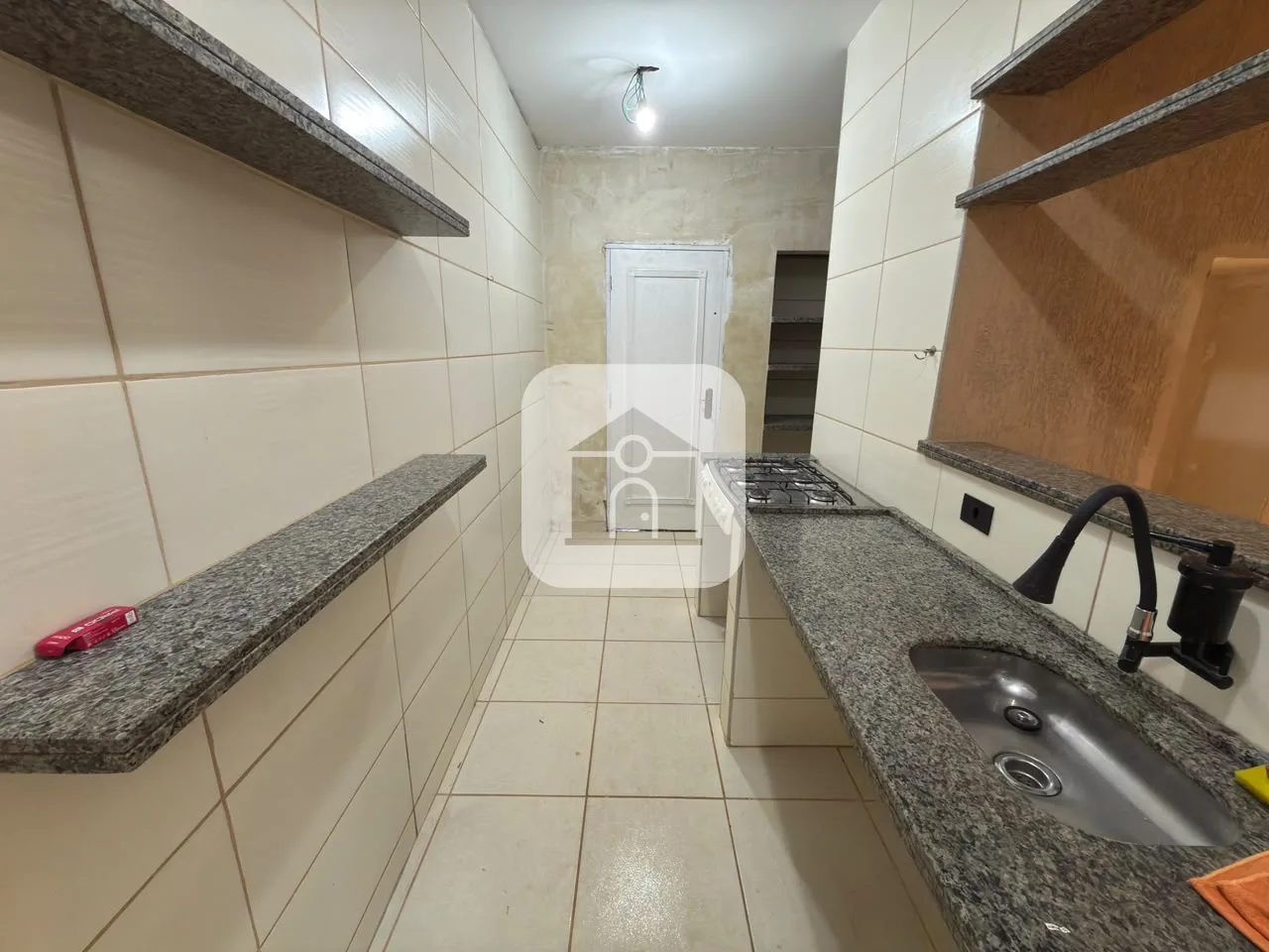 Alugar Casa / Padr&atilde;o em Uberl&acirc;ndia R$ 3.000,00 - Foto 4