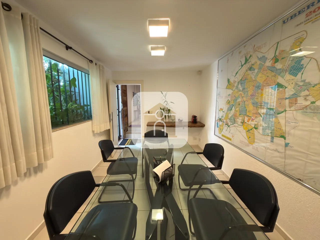 Alugar Comercial / Casa Comercial em Uberl&acirc;ndia R$ 20.000,00 - Foto 4