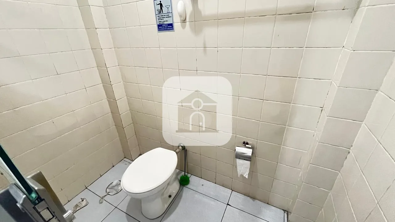 Alugar Comercial / Loja em Uberl&acirc;ndia R$ 4.000,00 - Foto 13