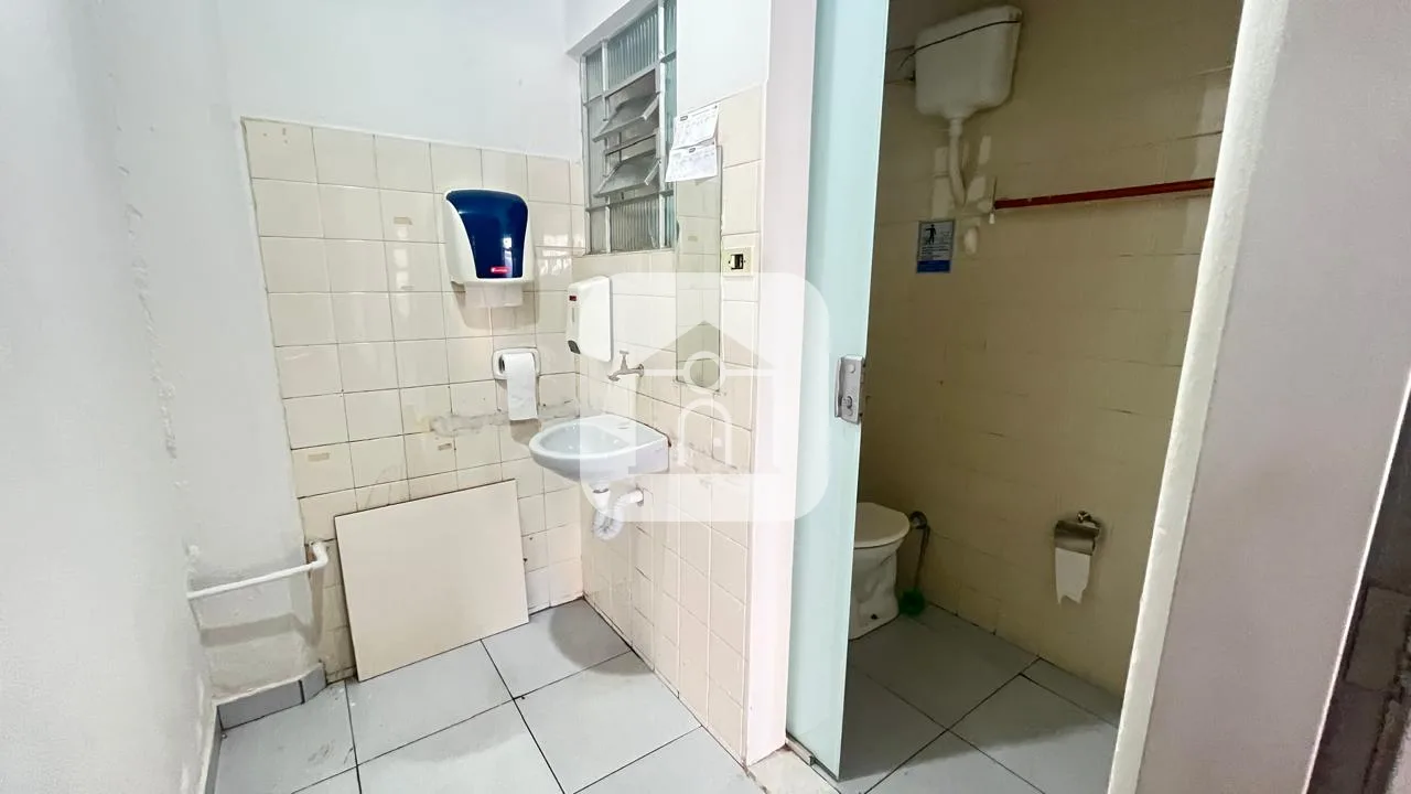 Alugar Comercial / Loja em Uberl&acirc;ndia R$ 4.000,00 - Foto 7