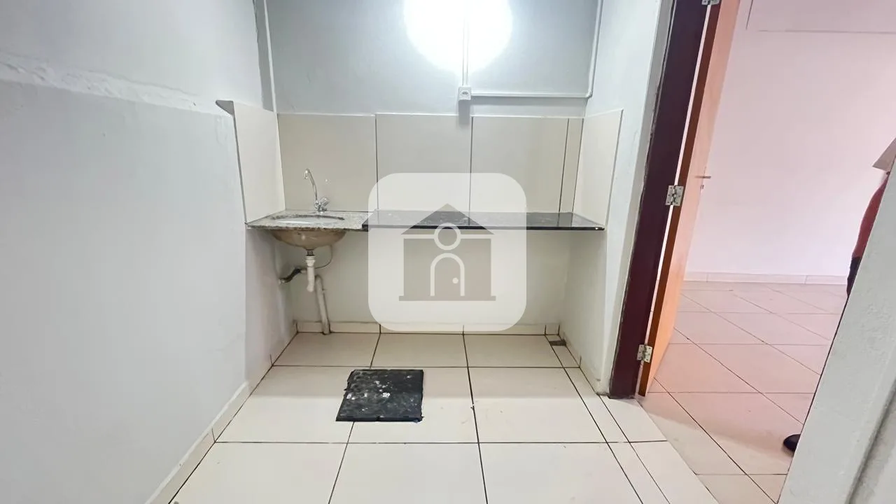 Alugar Comercial / Loja em Uberl&acirc;ndia R$ 4.000,00 - Foto 9