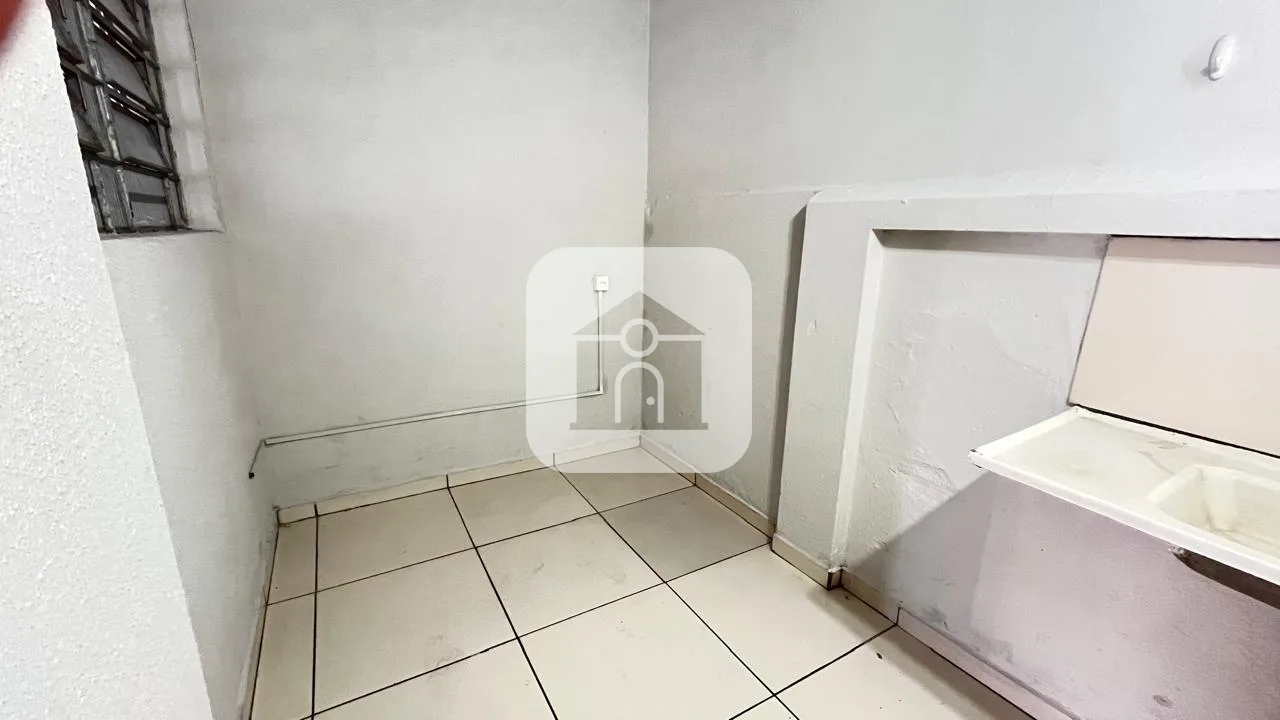 Alugar Comercial / Loja em Uberl&acirc;ndia R$ 4.000,00 - Foto 12