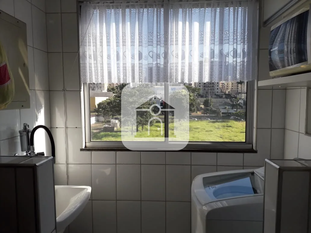 Alugar Apartamento / Padr&atilde;o em Uberlandia R$ 2.500,00 - Foto 9