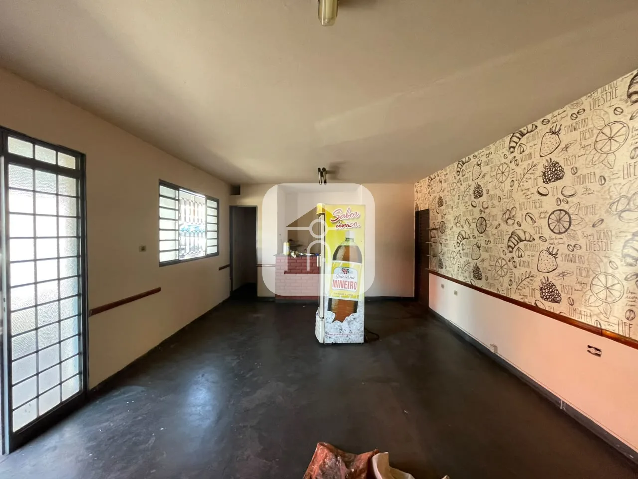 Alugar Comercial / Loja em Uberl&acirc;ndia R$ 1.100,00 - Foto 2