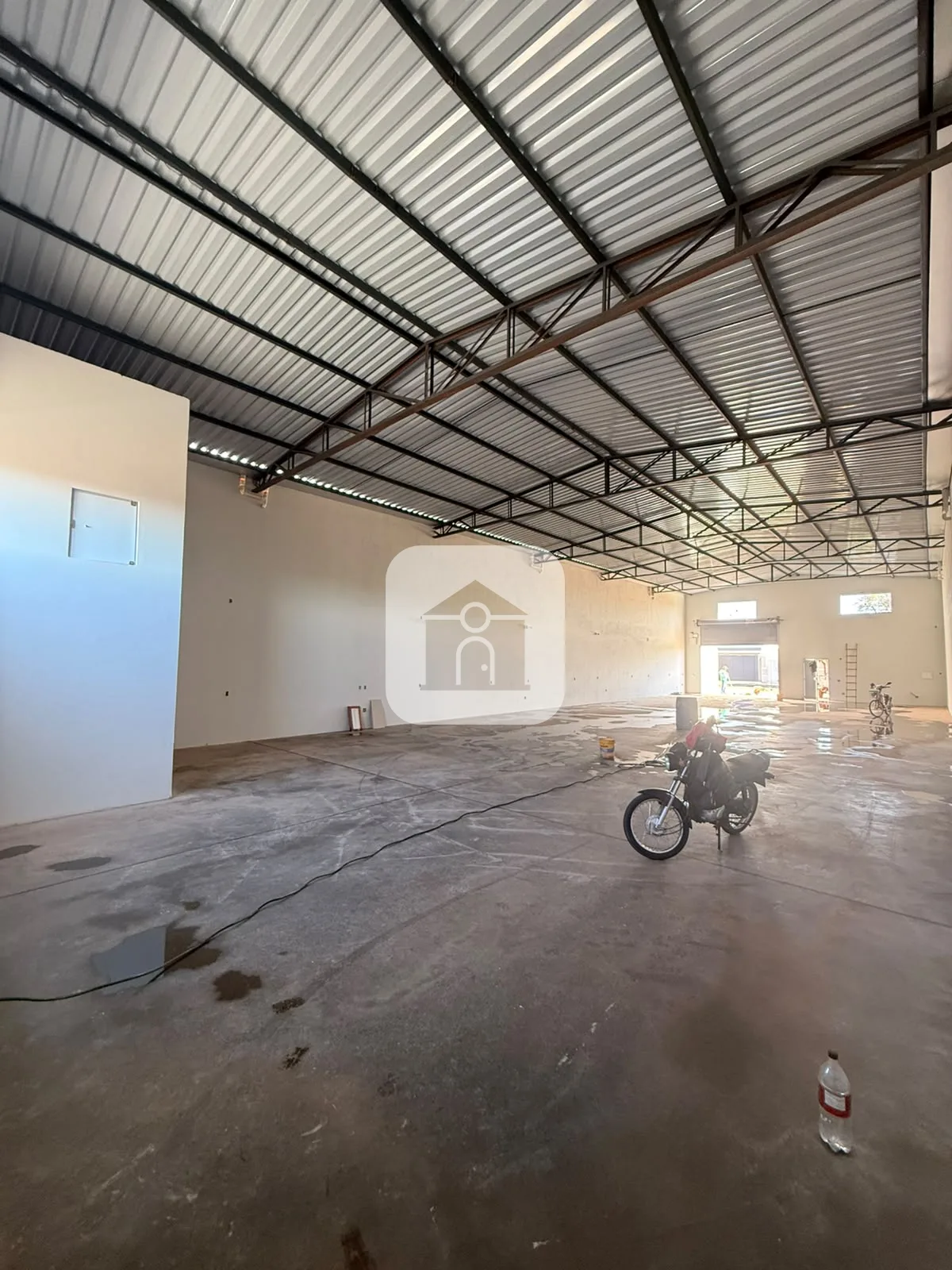 Alugar Comercial / Barrac&atilde;o em Araguari R$ 7.000,00 - Foto 6