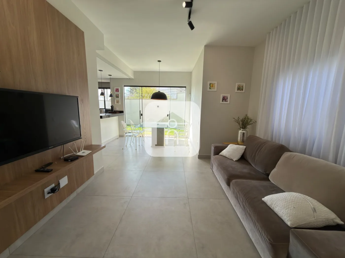 Alugar Casa / Sobrado em Uberl&acirc;ndia R$ 5.000,00 - Foto 5