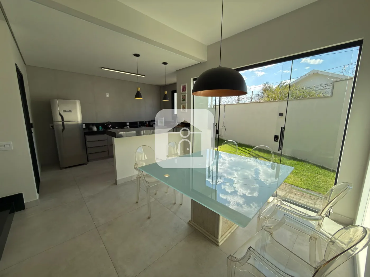 Alugar Casa / Sobrado em Uberl&acirc;ndia R$ 5.000,00 - Foto 6