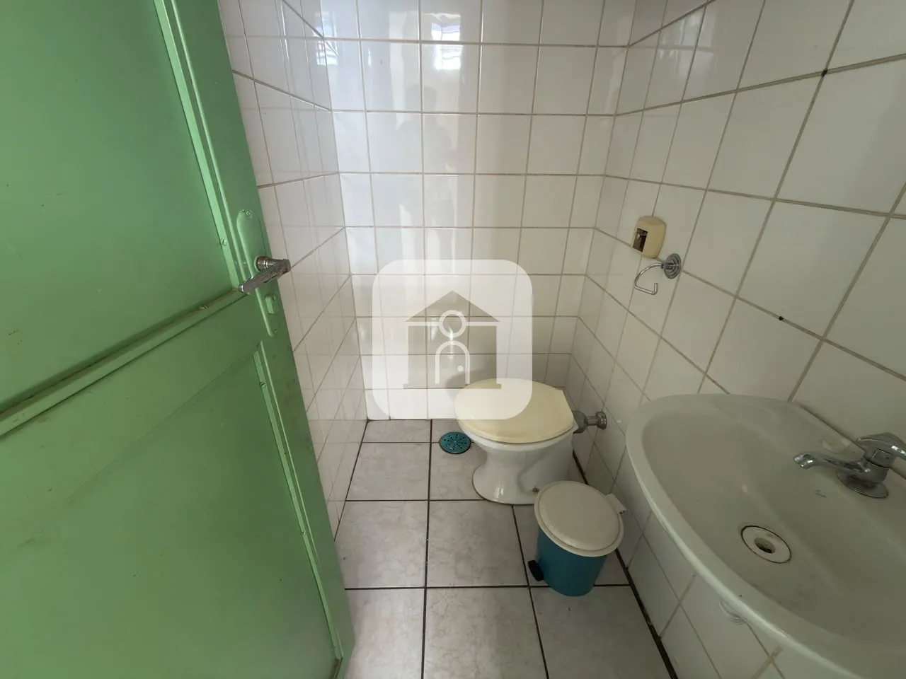 Alugar Comercial / C&ocirc;modo em Uberl&acirc;ndia R$ 1.100,00 - Foto 6