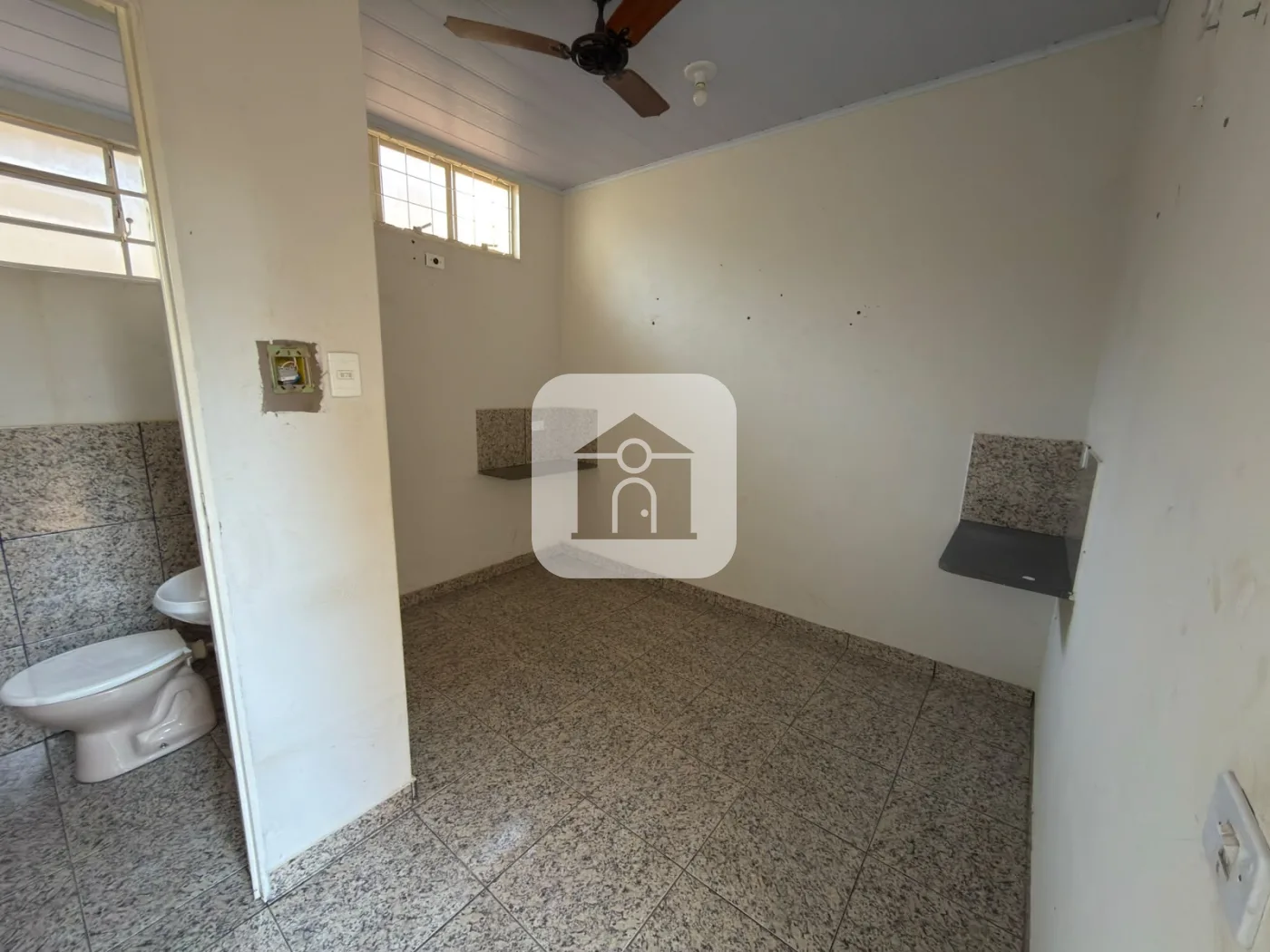 Alugar Casa / Padr&atilde;o em Uberl&acirc;ndia R$ 2.200,00 - Foto 10
