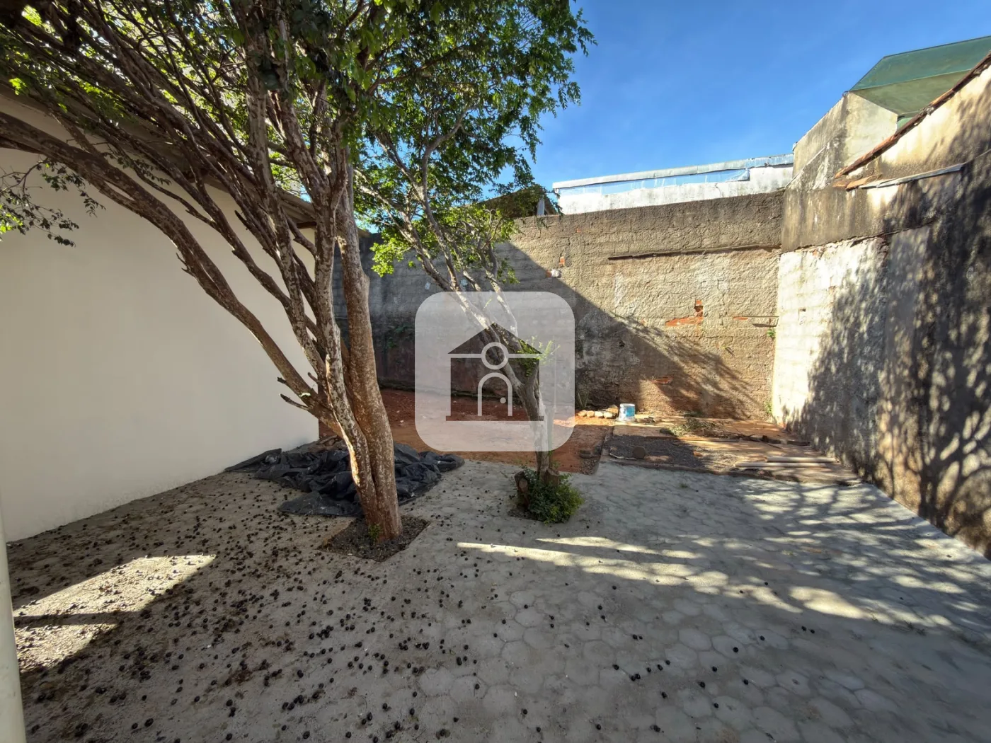 Alugar Casa / Padr&atilde;o em Uberl&acirc;ndia R$ 2.200,00 - Foto 16