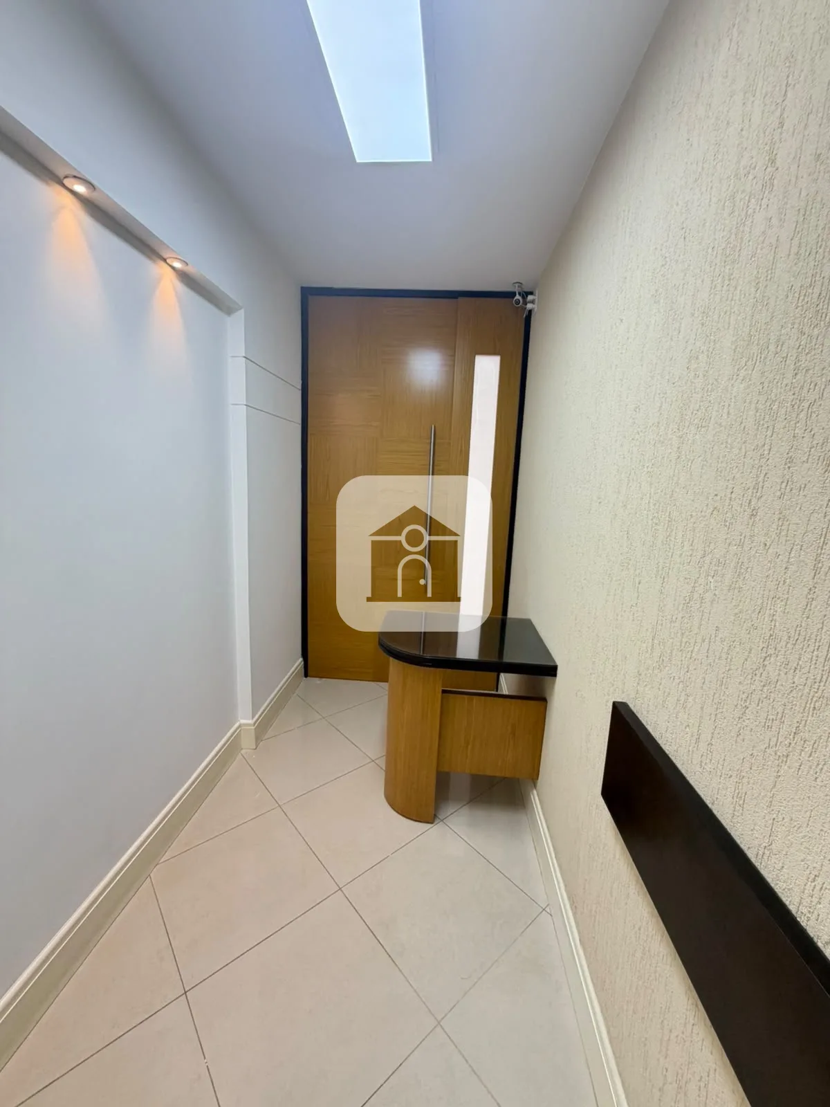 Comprar Comercial / Sala Comercial Condom&iacute;nio em Uberl&acirc;ndia R$ 200.000,00 - Foto 2