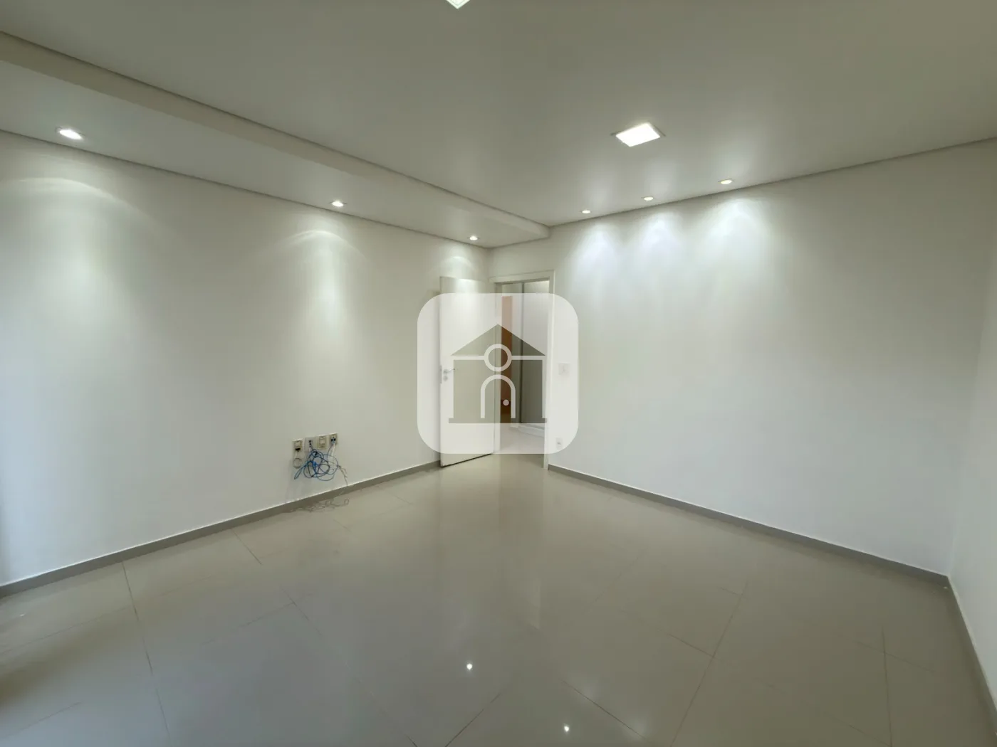 Alugar Casa / Padr&atilde;o em Uberl&acirc;ndia R$ 6.700,00 - Foto 31