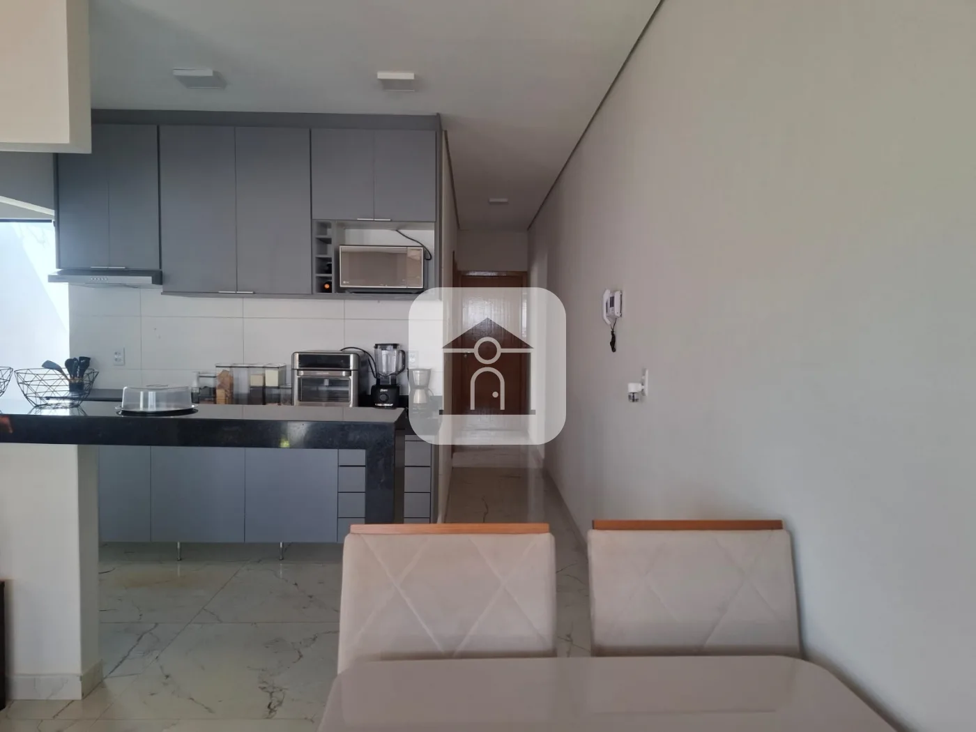 Alugar Casa / Padr&atilde;o em Uberl&acirc;ndia R$ 2.000,00 - Foto 3