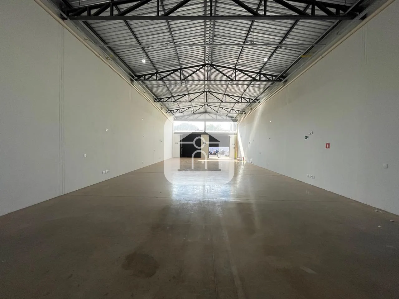 Alugar Comercial / Loja em Uberl&acirc;ndia R$ 10.000,00 - Foto 4
