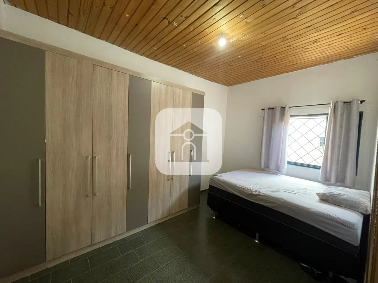 Alugar Casa / Padr&atilde;o em Uberl&acirc;ndia R$ 1.700,00 - Foto 9