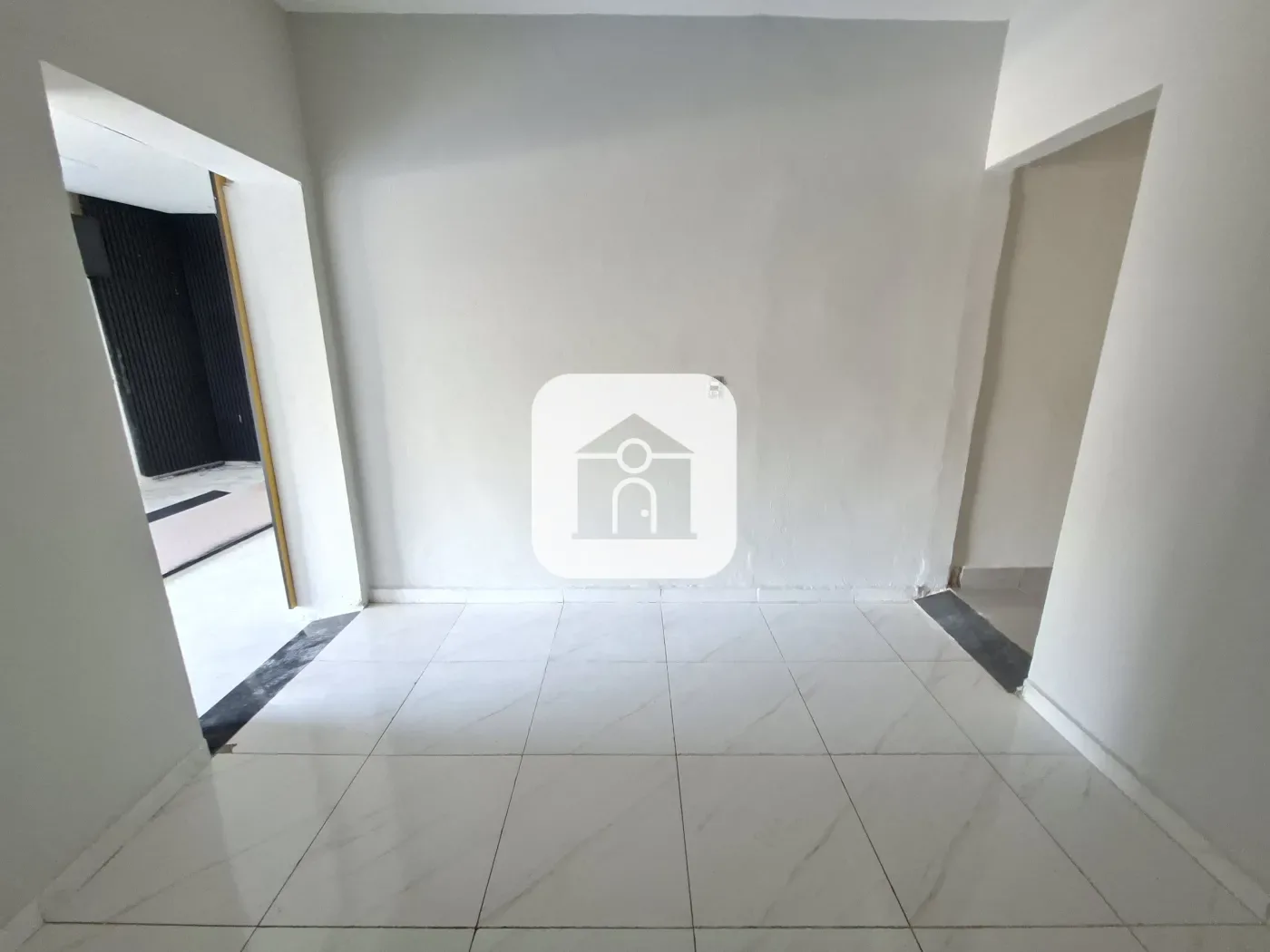 Alugar Comercial / Loja em Uberl&acirc;ndia R$ 2.000,00 - Foto 6