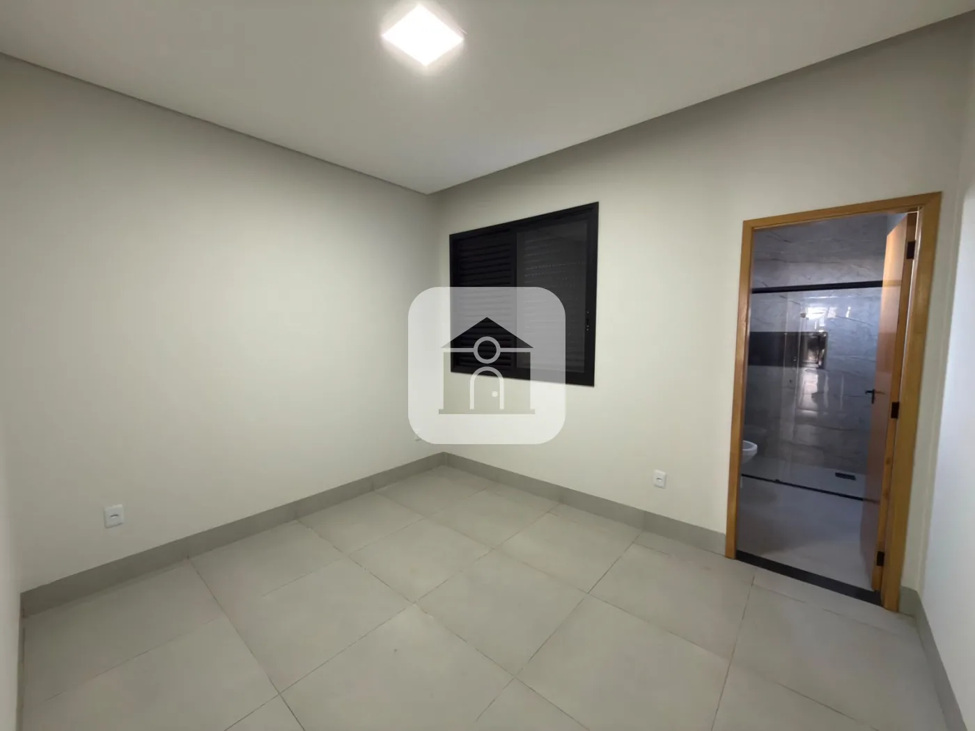 Alugar Casa / Padr&atilde;o em Uberl&acirc;ndia R$ 2.600,00 - Foto 11