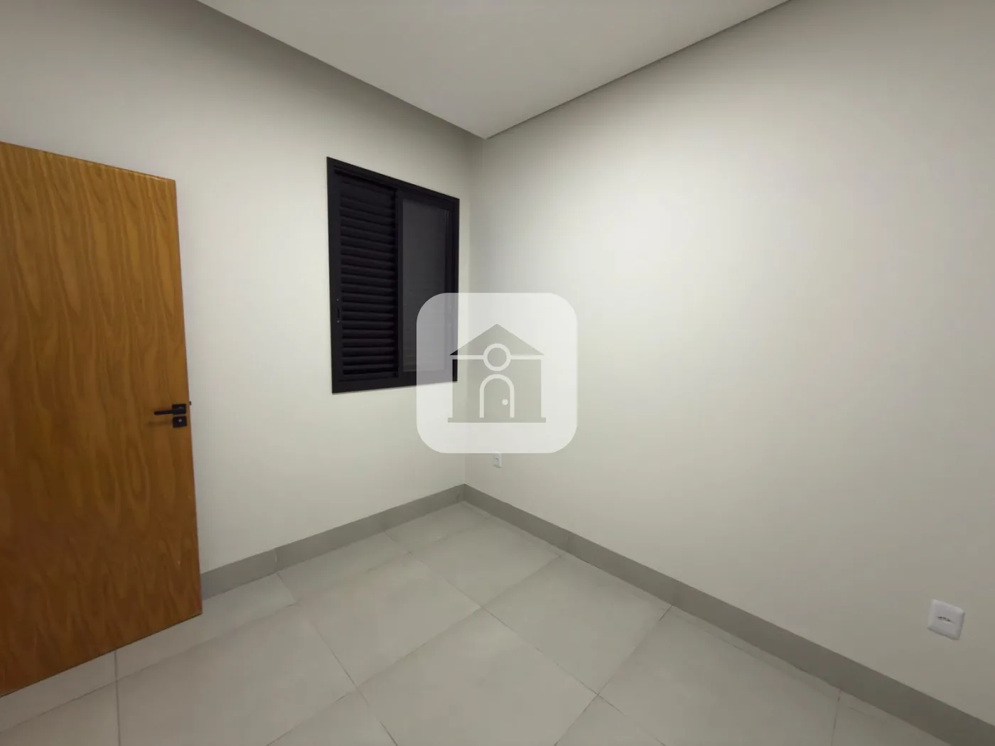 Alugar Casa / Padr&atilde;o em Uberl&acirc;ndia R$ 2.600,00 - Foto 6