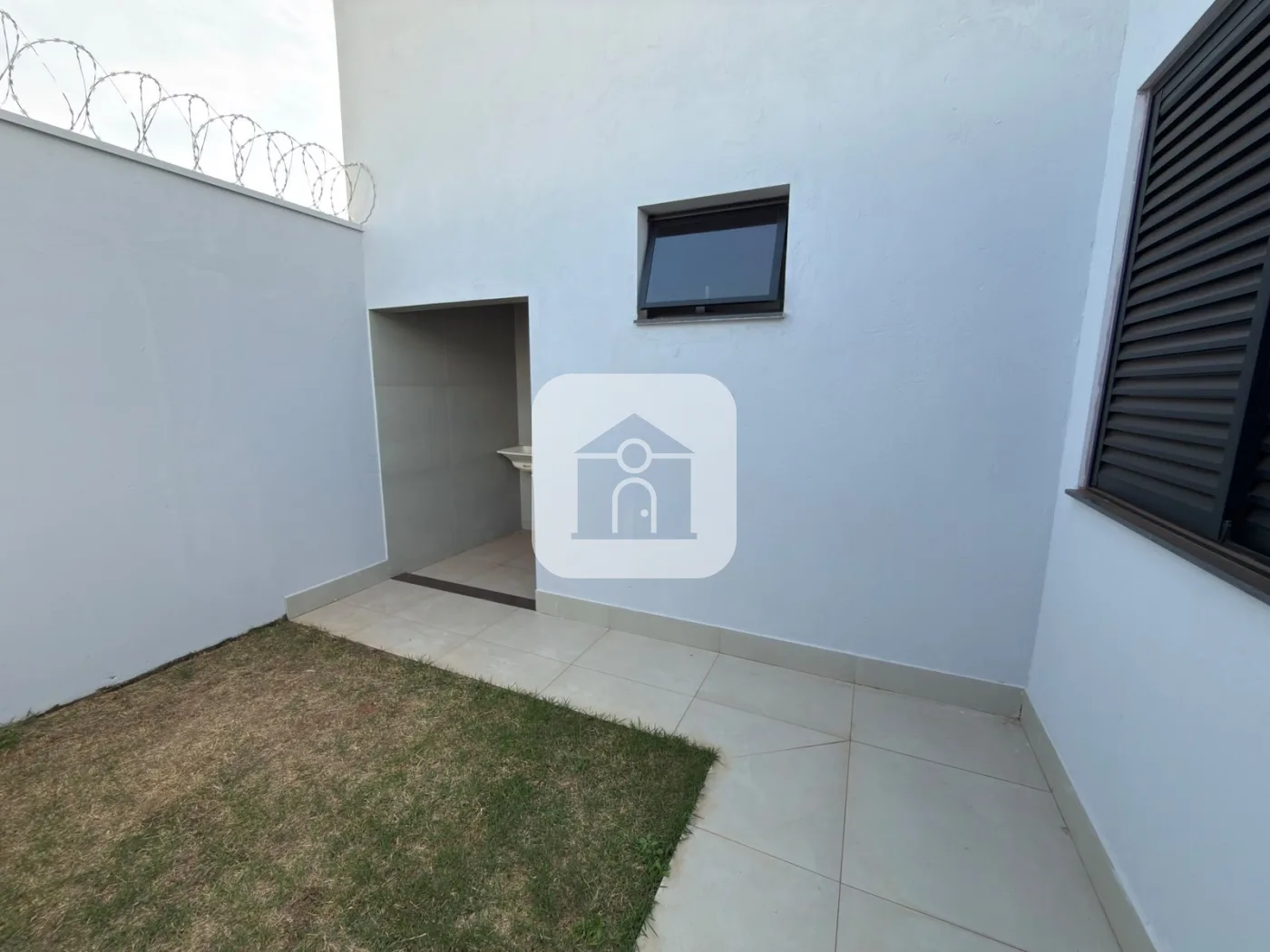 Alugar Casa / Padr&atilde;o em Uberl&acirc;ndia R$ 2.600,00 - Foto 15