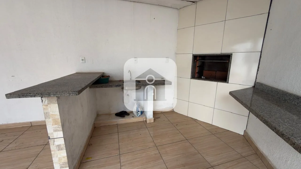 Alugar Casa / Padr&atilde;o em Uberl&acirc;ndia R$ 1.900,00 - Foto 12