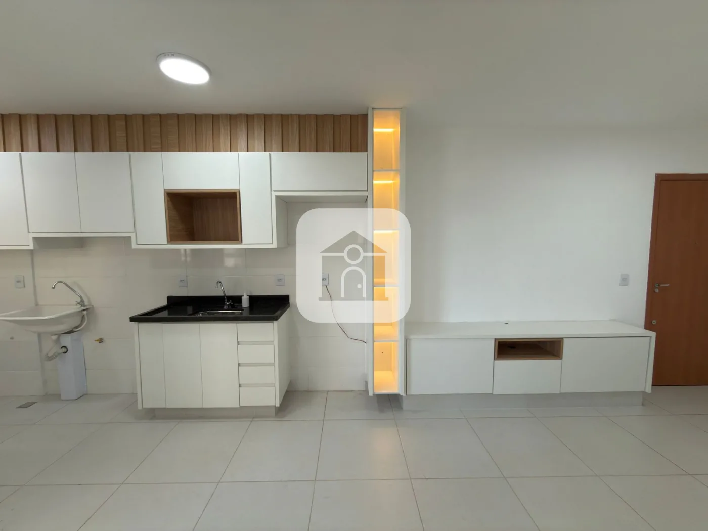 Alugar Apartamento / Padr&atilde;o em Uberl&acirc;ndia R$ 1.900,00 - Foto 4