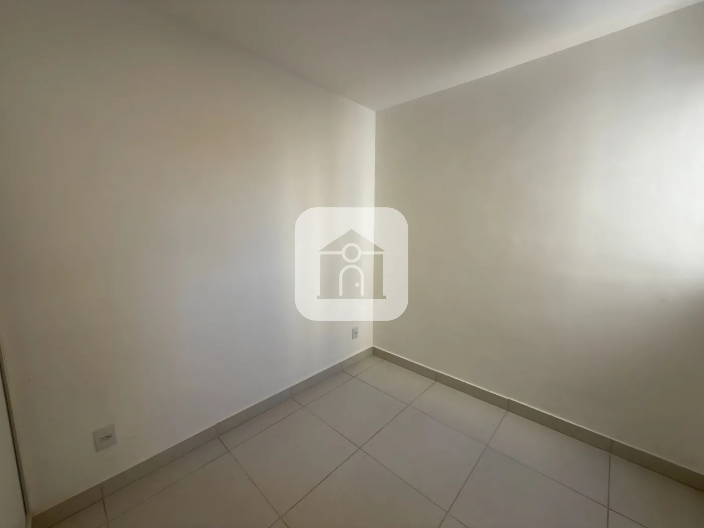 Alugar Apartamento / Padr&atilde;o em Uberl&acirc;ndia R$ 1.900,00 - Foto 9
