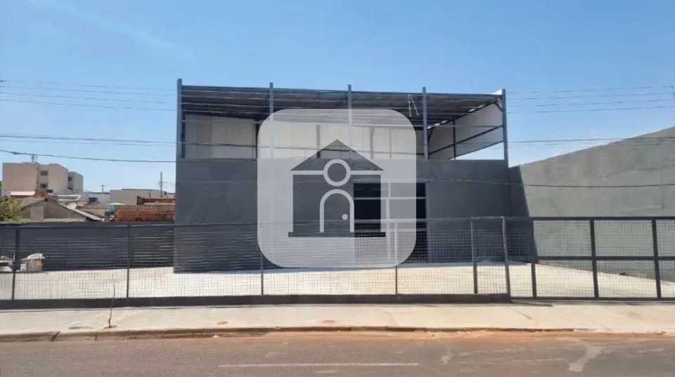 Alugar Comercial / Galp&atilde;o em Uberl&acirc;ndia R$ 11.000,00 - Foto 4