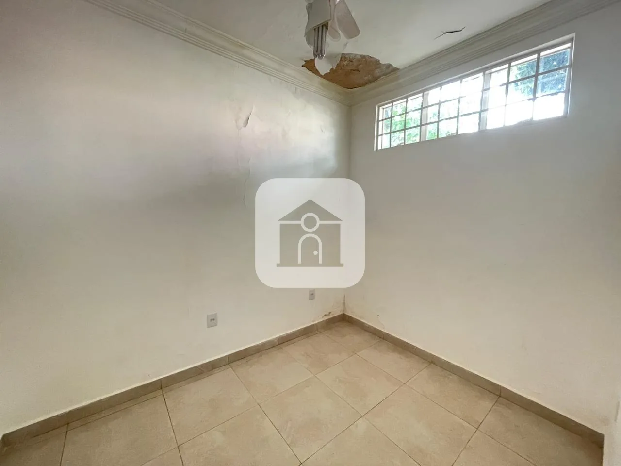 Alugar Comercial / Sala Comercial em Uberl&acirc;ndia R$ 2.800,00 - Foto 2