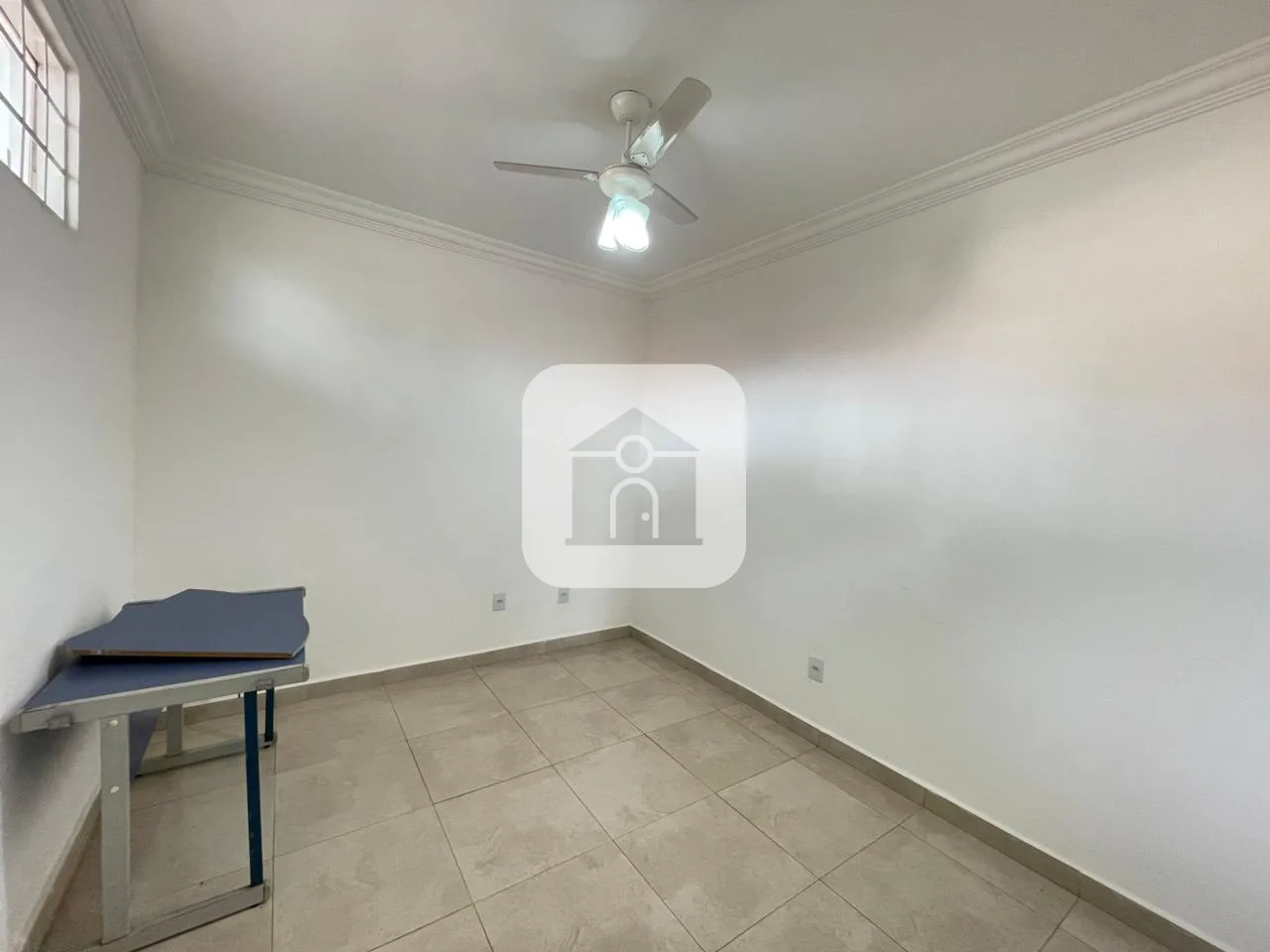 Alugar Comercial / Sala Comercial em Uberl&acirc;ndia R$ 2.800,00 - Foto 3