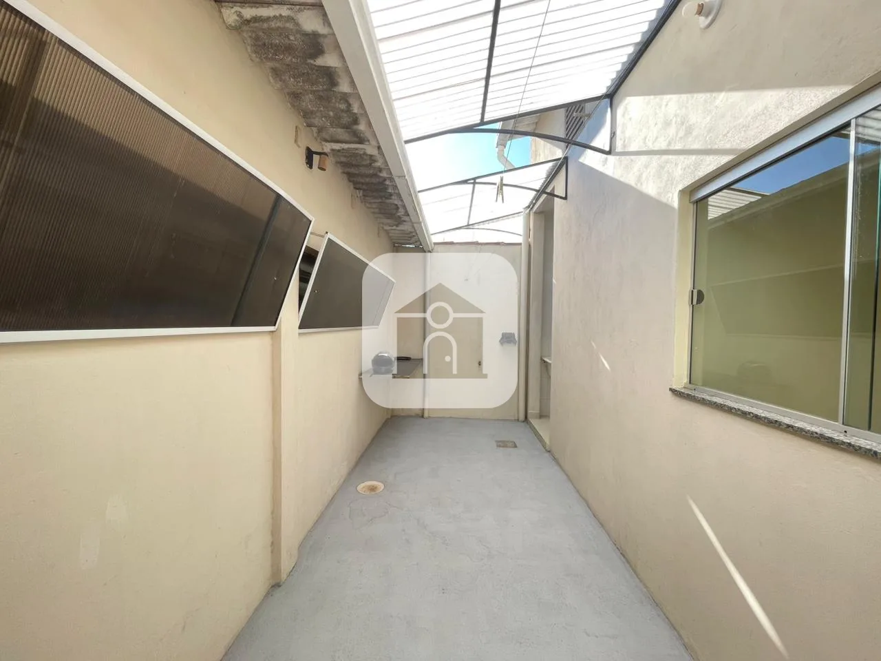 Alugar Casa / Col&ocirc;nia em Uberl&acirc;ndia R$ 850,00 - Foto 1