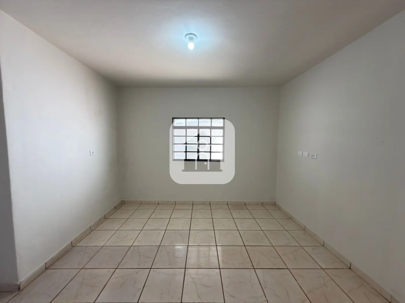 Alugar Casa / Padr&atilde;o em Uberl&acirc;ndia R$ 1.500,00 - Foto 6