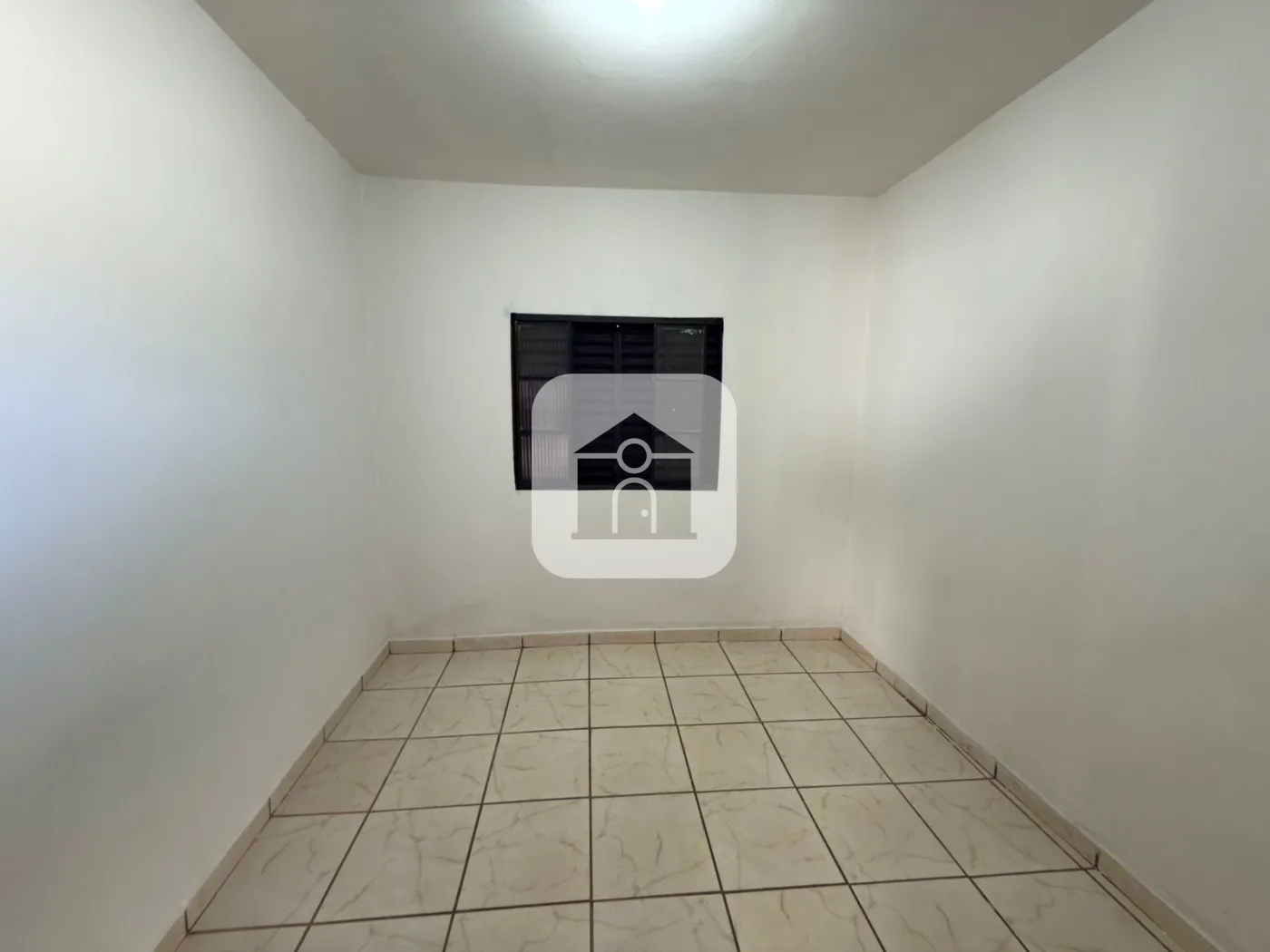 Alugar Casa / Padr&atilde;o em Uberl&acirc;ndia R$ 1.500,00 - Foto 8