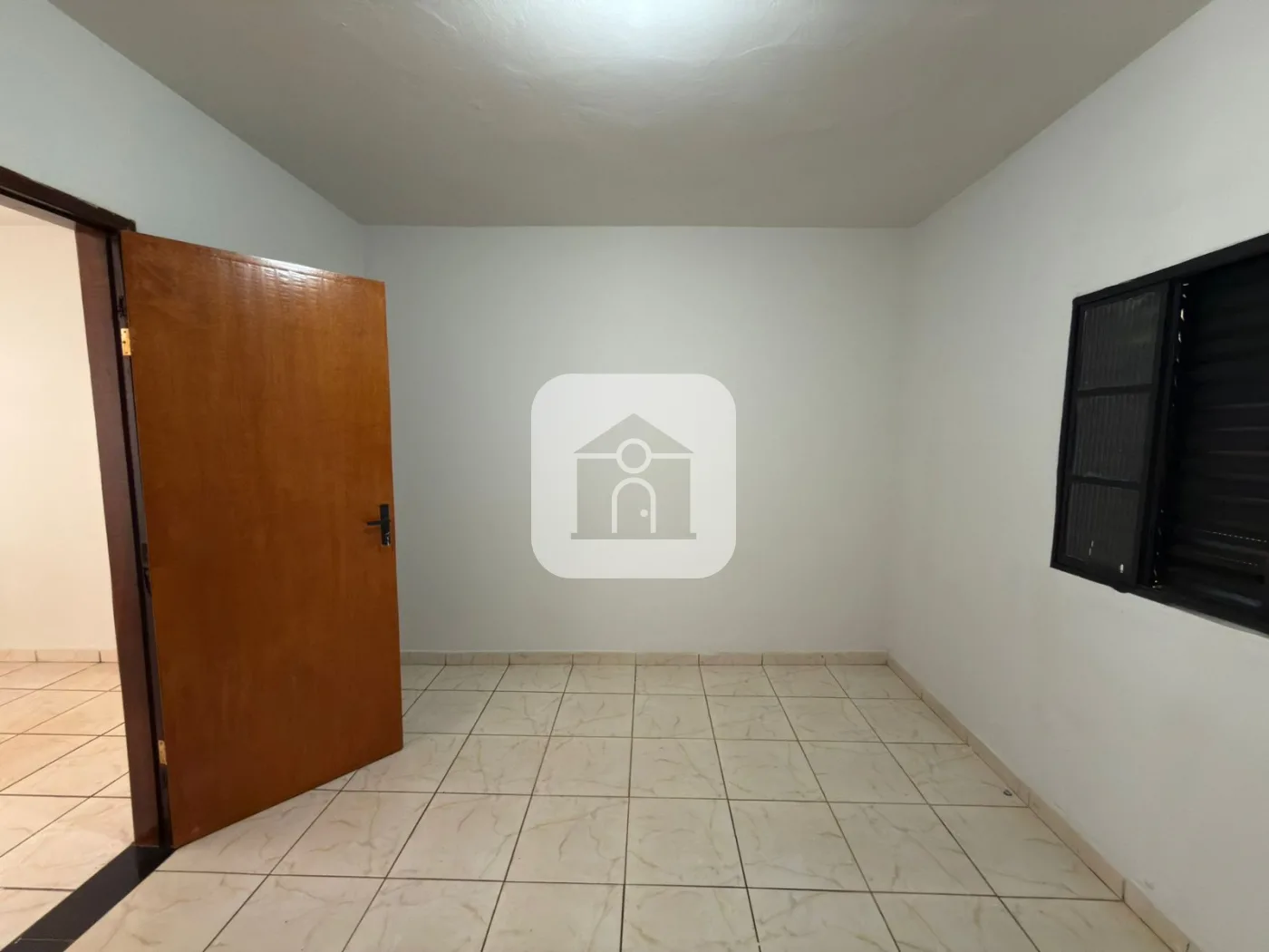 Alugar Casa / Padr&atilde;o em Uberl&acirc;ndia R$ 1.500,00 - Foto 9