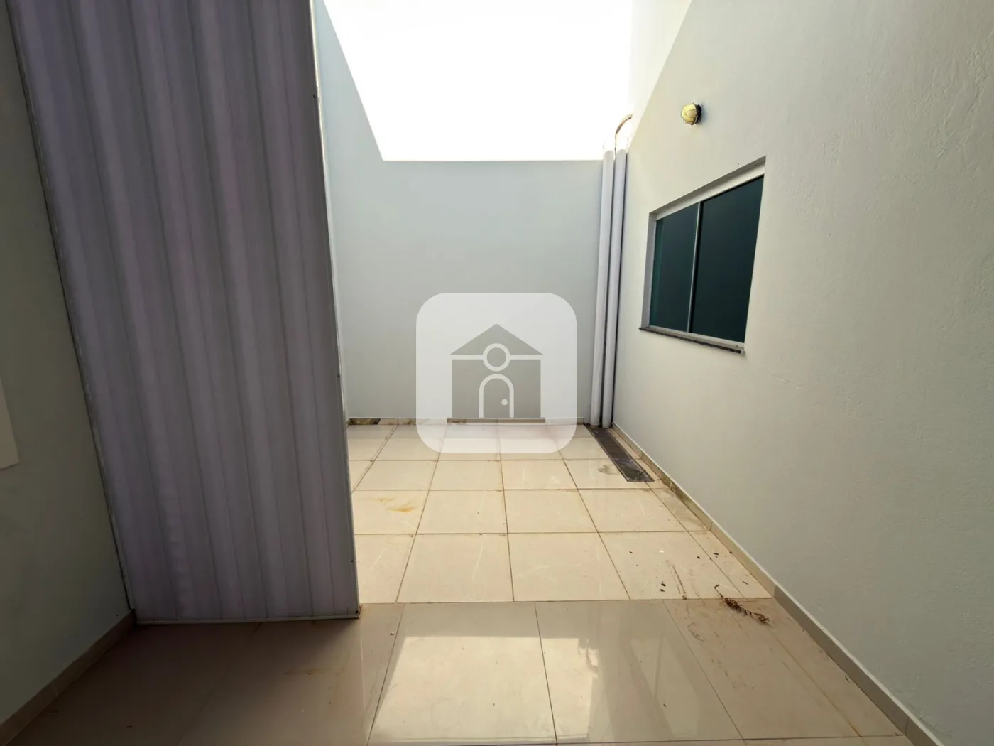 Alugar Casa / Padr&atilde;o em Uberl&acirc;ndia R$ 1.900,00 - Foto 8