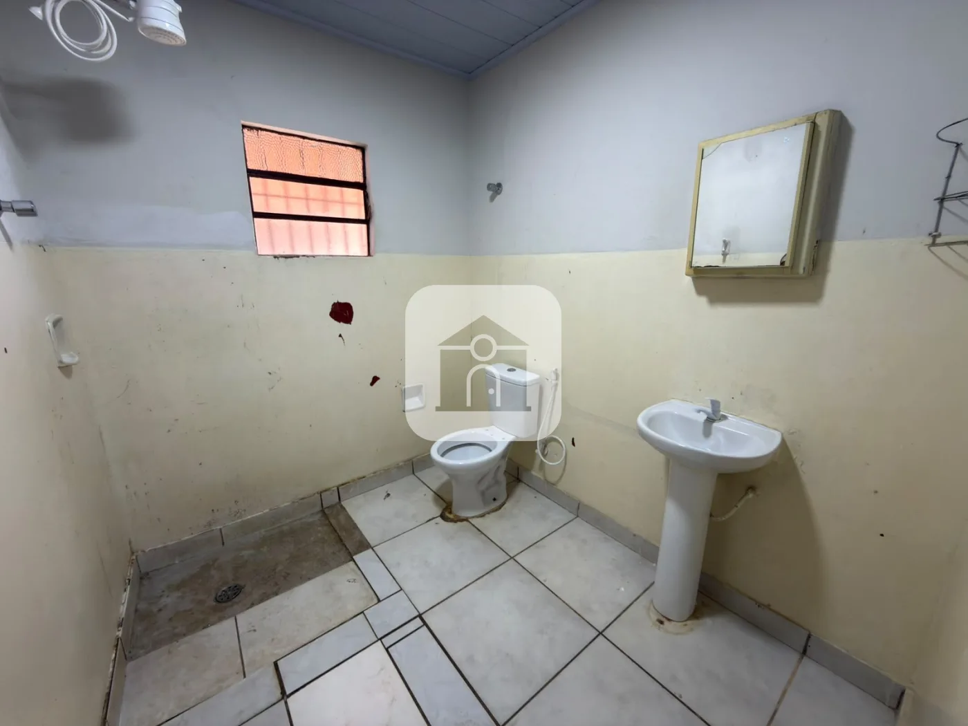 Alugar Casa / Padr&atilde;o em Uberl&acirc;ndia R$ 1.300,00 - Foto 12